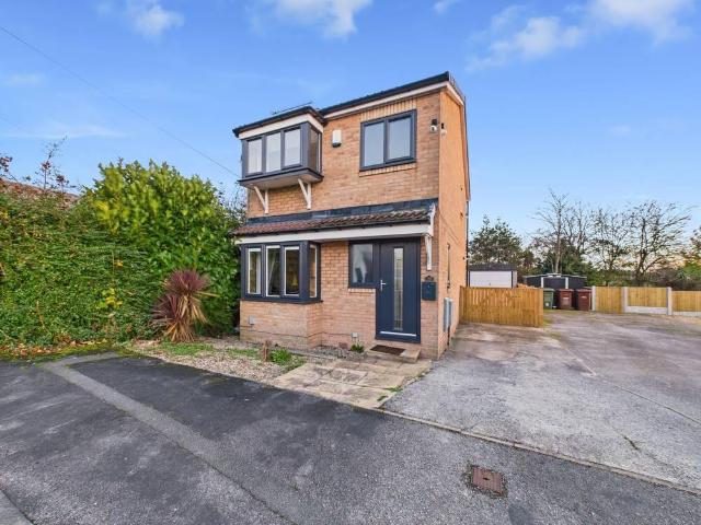 House for sale in Featherstone, North Featherstone