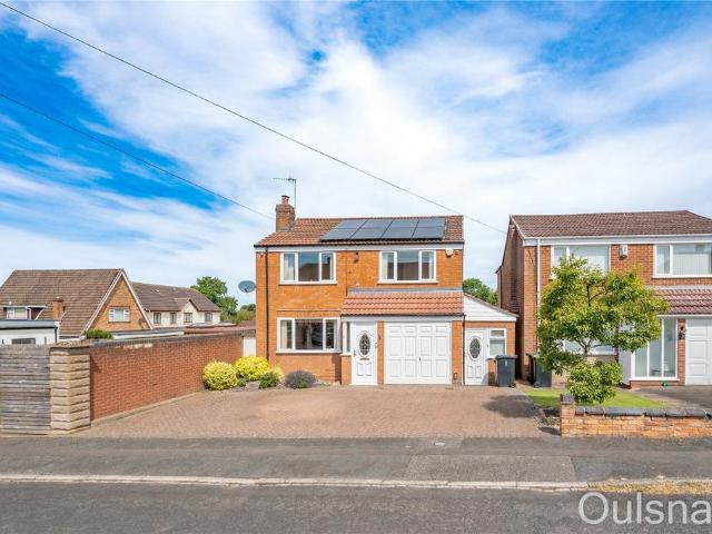House for sale in Lydiate Ash, Bromsgrove