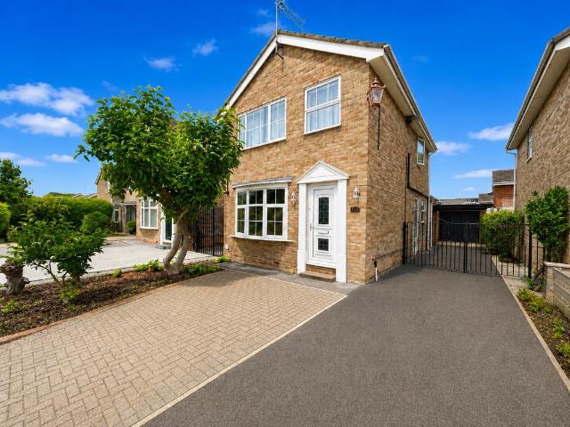 House for sale in Kingswood, Hull