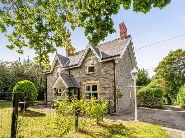 House for sale in Three Cocks, Wales