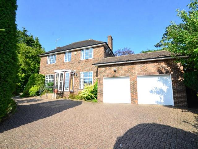 House for sale in Perryfields, West Sussex