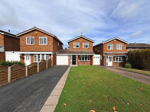 House for sale in Landywood, Great Chatwell