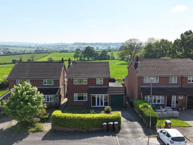 House for sale in Kingsley Moor, Staffordshire