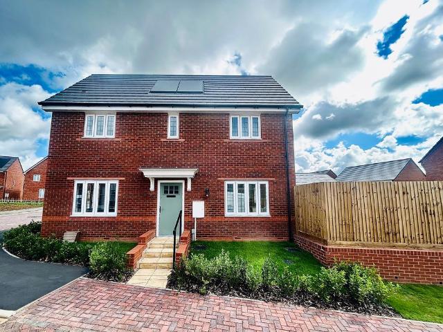 House for sale in Oadby, Leicestershire