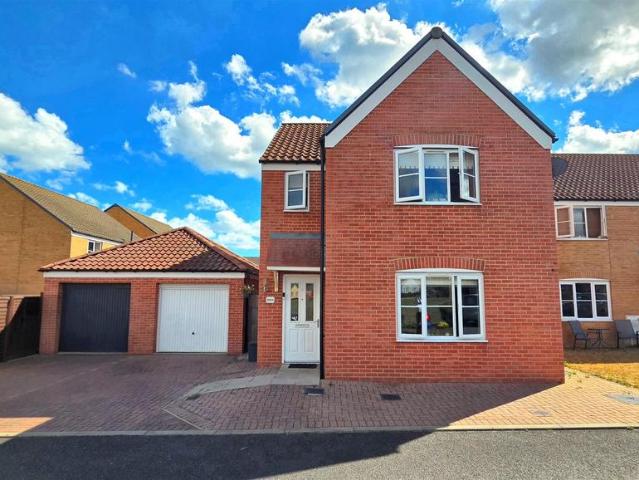 House for sale in Stokesby, Norfolk