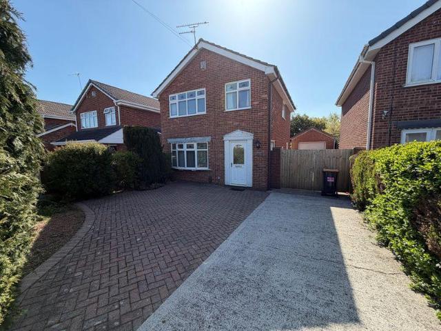 House for sale in Rossmore, Cheshire