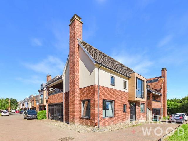 House for sale in Mile End, Fordham Heath