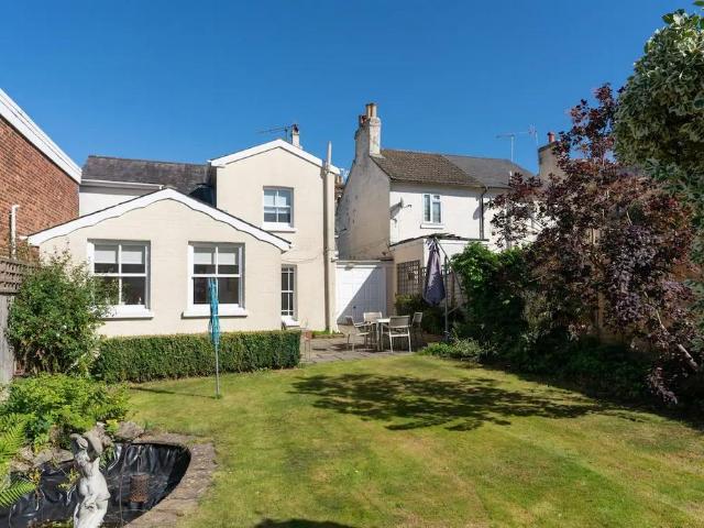 House for sale in St James, Sandown Park