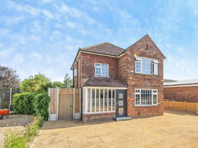 House for sale in Fordham Heath, Essex