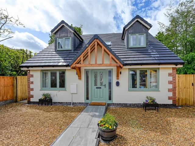 House for sale in The Hem, Shropshire