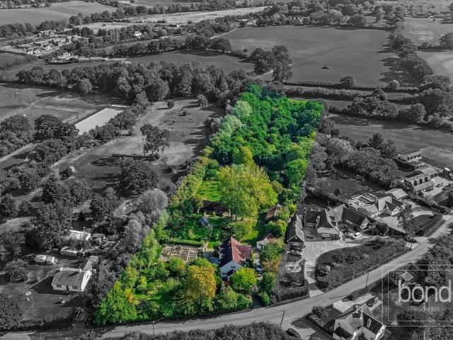 House for sale in Howe Green, Chelmsford
