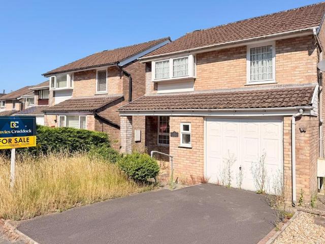 House for sale in Tyrfran, Felinfoel