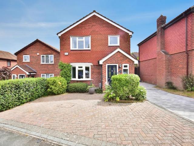 House for sale in Downswood, Midway