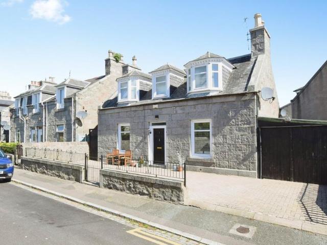 House for sale in Woodside, Ballindoch