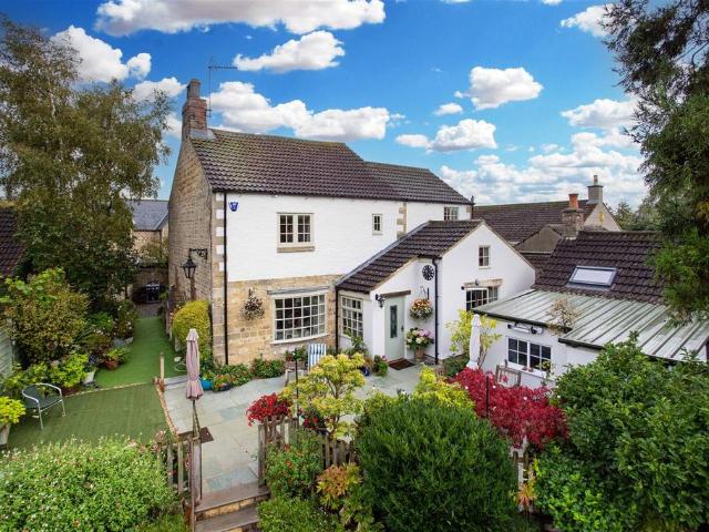House for sale in Marton le Moor, North Yorkshire