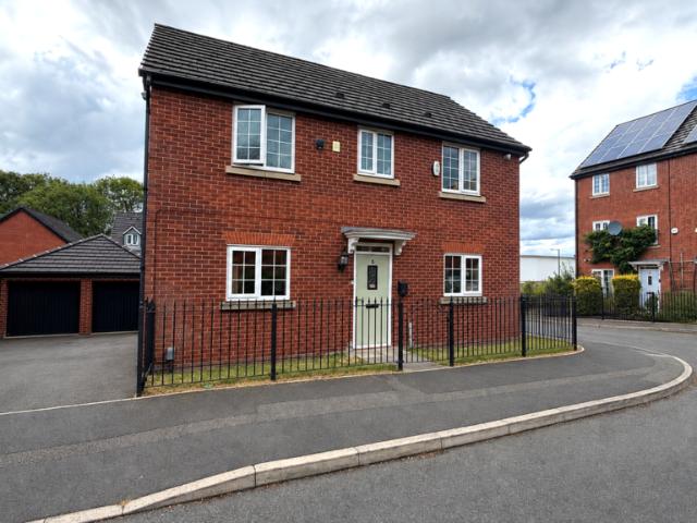 House for sale in Georgia, Greater Manchester