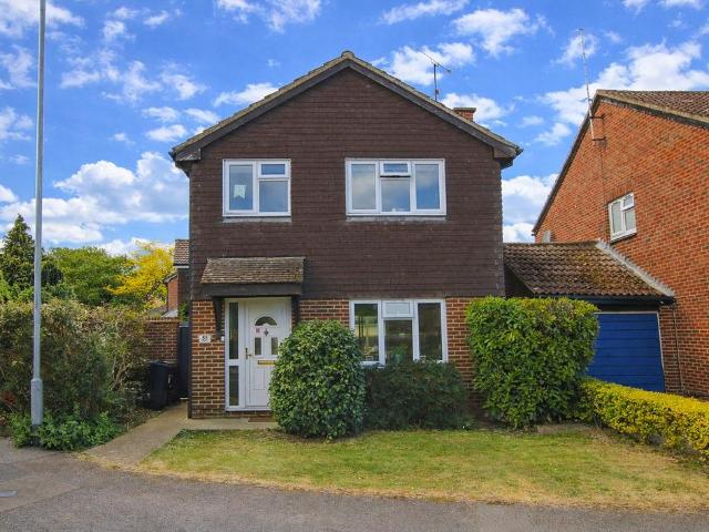 House for sale in Emmbrook, Wokingham
