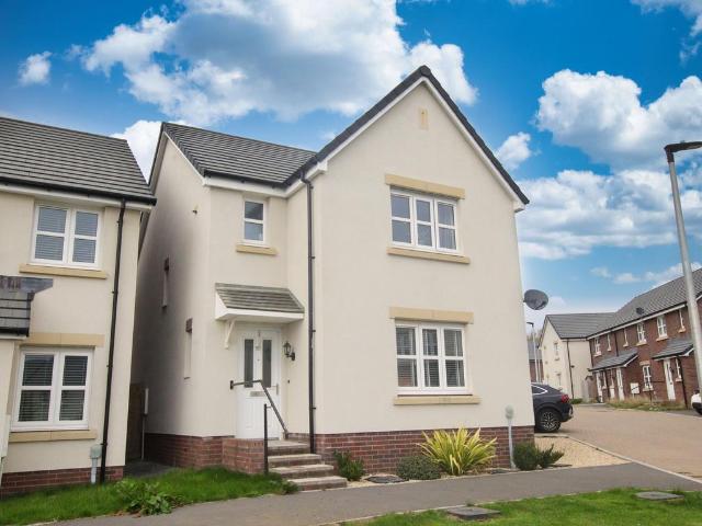House for sale in Badminton, Wales