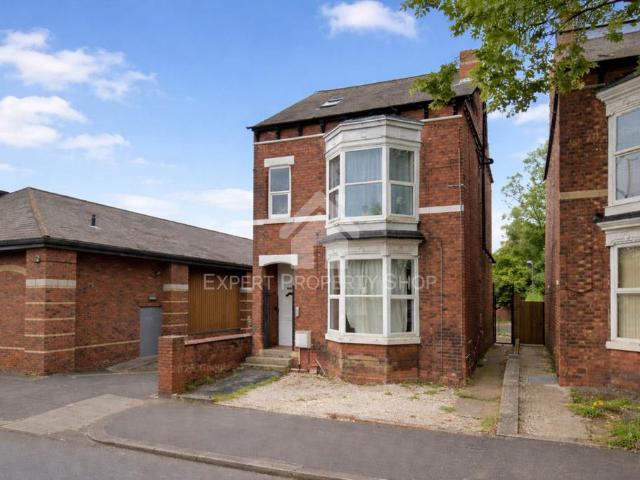 House for sale in Kilton, Costhorpe