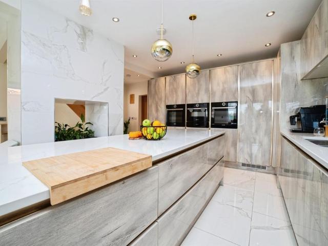 House for sale in Elmton, East Midlands