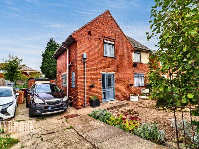 House for sale in Thurnscoe, South Yorkshire