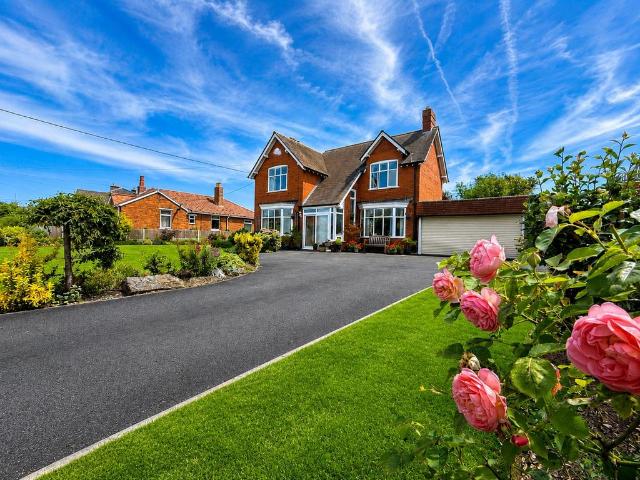 House for sale in Muxton, Telford