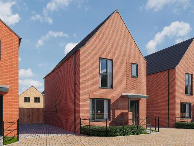 House for sale in Houghton Regis, Central Bedfordshire