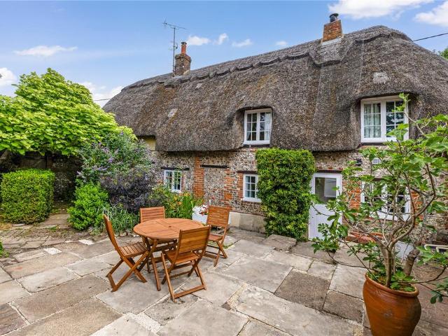 House for sale in Barton Stacey, Hampshire
