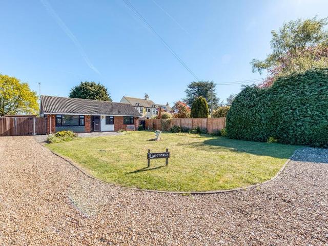 House for sale in Stokesby, Norfolk