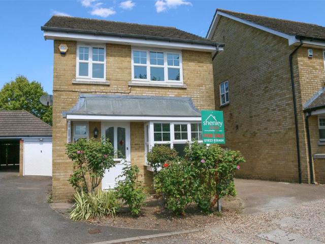 House for sale in Shenley, Hertfordshire