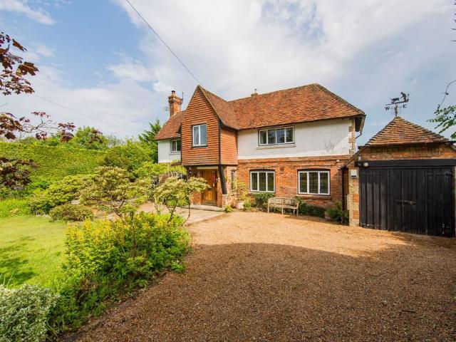 House for sale in Town Row, Cross In Hand