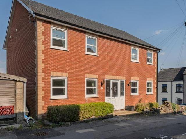 House for sale in Sebastopol, Griffithstown