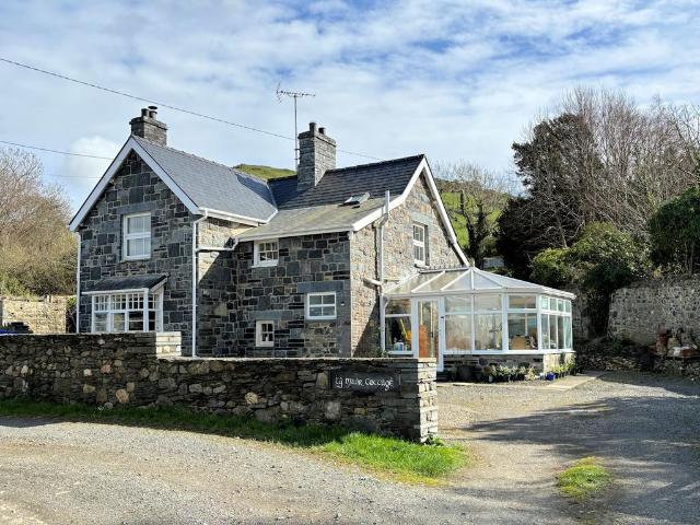 House for sale in Tywyn, Wales