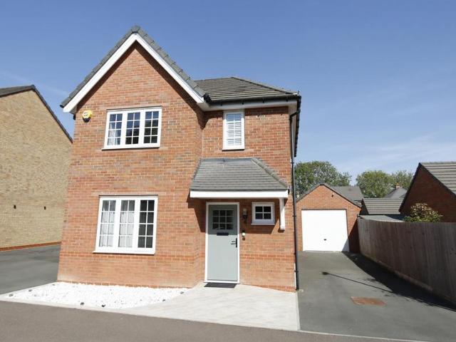 House for sale in Lower Stondon, Bedfordshire