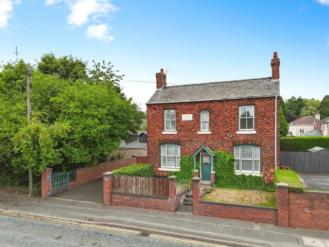 House for sale in Bilston, West Midlands