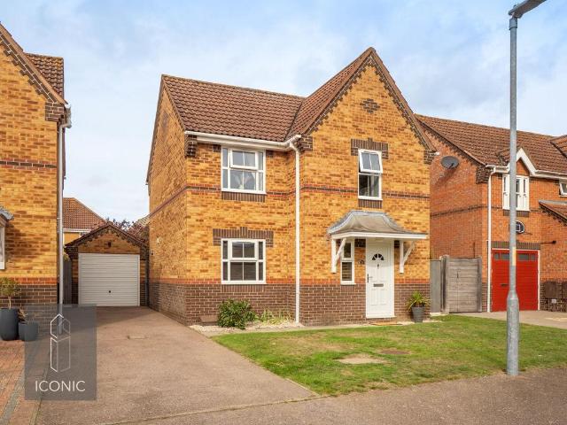 House for sale in Thorpe Marriott, Broadland