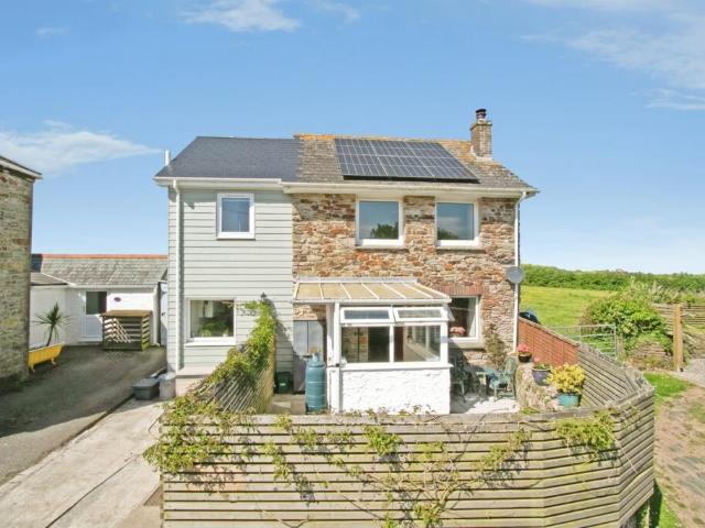 House for sale in Goonhavern, Perranzabuloe