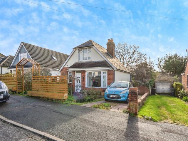 House for sale in Spring Vale, Hampshire