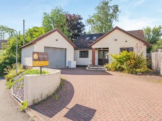 House for sale in Llanbadoc, Wales