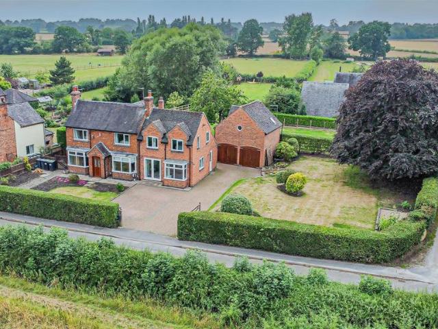 House for sale in Froggatt, East Midlands