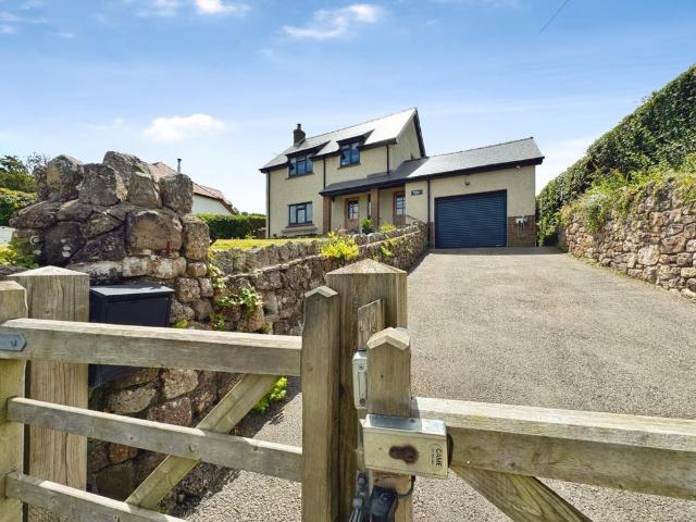 House for sale in Llanmadoc, Wales