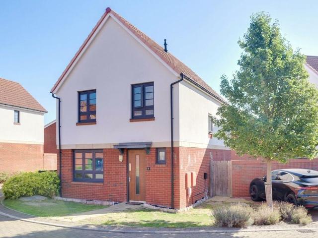 House for sale in Loves Farm, Huntingdon