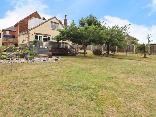 House for sale in Brightlingsea, Dale Hill