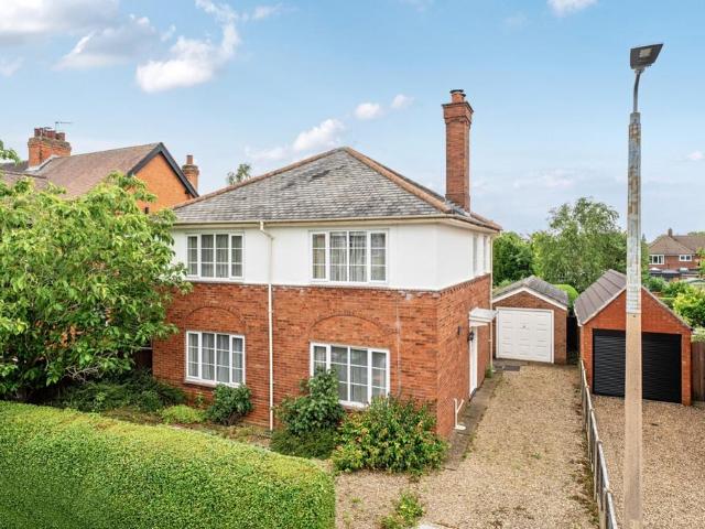 House for sale in Ermine East, Brayford