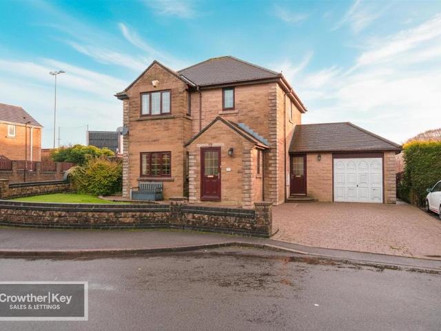 House for sale in Charlesworth, East Midlands
