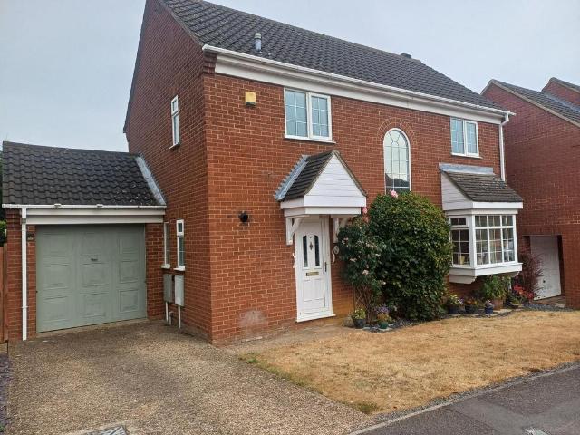 House for sale in Northampton, Northamptonshire