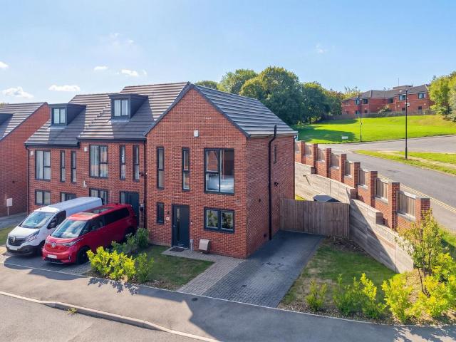 House for sale in Hackenthorpe, South Yorkshire
