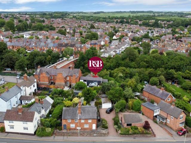 House for sale in Elmfield, Leicestershire