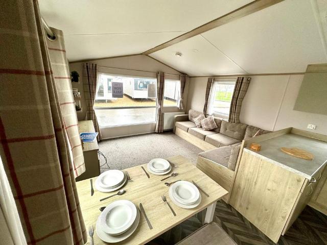 House for sale in Upper Dovercourt, Dale Hill