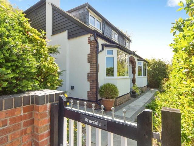 House for sale in Llechwedd, Wales
